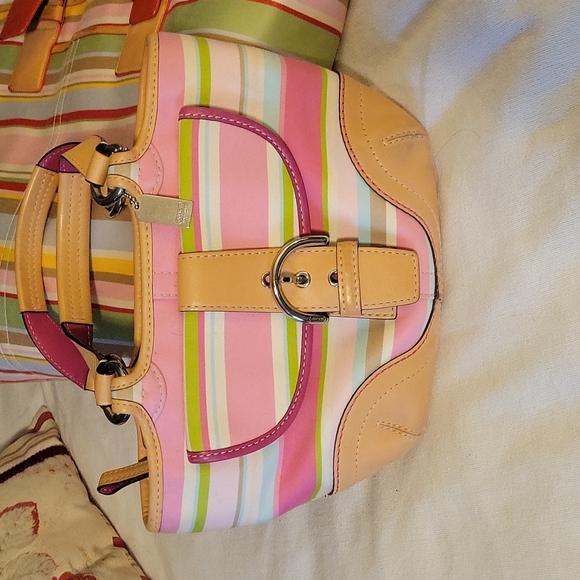 2 Piece Coach Set - Picture 11 of 13